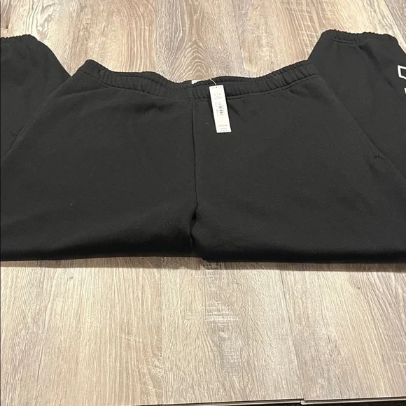 PINK Victoria’s Secret jogger Size Large New with tag - Picture 4 of 10